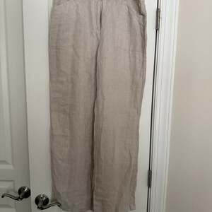 Women’s Chicos Reg Tan 100% Linen Pants, size M (fits like 8-10)